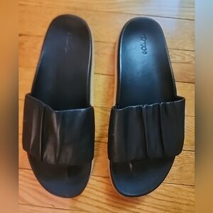 OluKai Black Women's Sandals